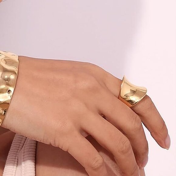 Chunky Rings Thick Rings for Women Men Statement Rings Jewelry - Gold - Picture 4 of 4